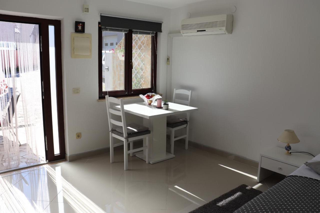 An Amazing Studio Apartment Премантура Экстерьер фото